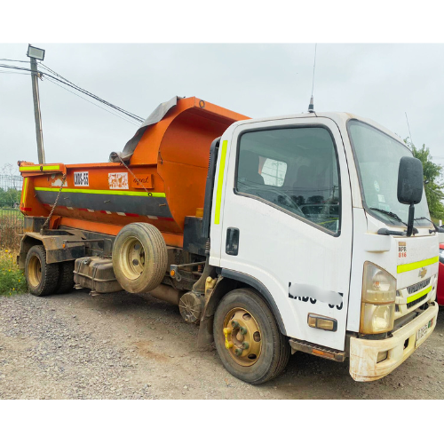 CAMION TOLVA NPR 816 ATM